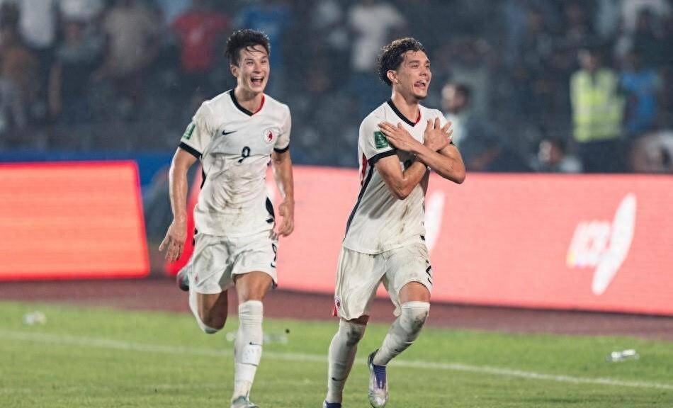 教练组冲进 教练组冲进